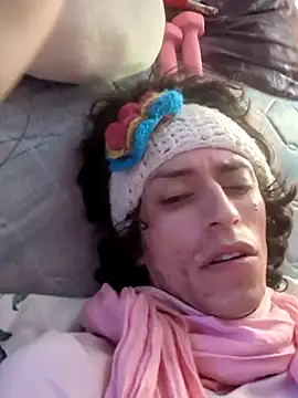 gurlnips online show from February 11, 2025, 1:20 am