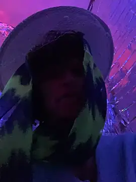 gurlnips online show from February 14, 2025, 6:56 am