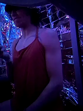 gurlnips online show from February 21, 2025, 9:02 am