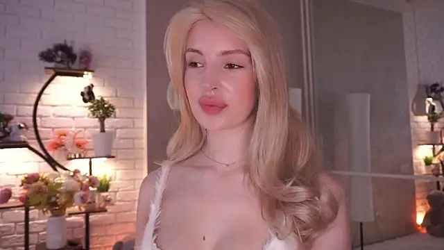 Snapshot of Grace_Gordon chatting on May 6, 2026, 7:13 am Grace Gordon online show from May 6, 2026, 7:13 am
