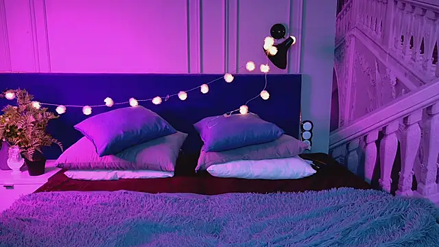 Liv Fay online show from March 7, 2025, 8:55 pm