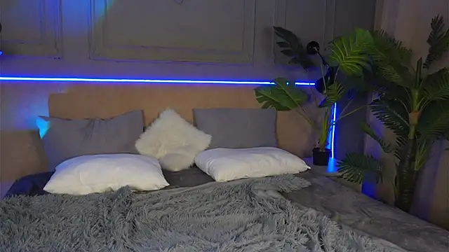 Liv Fay online show from March 15, 2025, 3:40 am