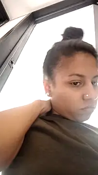 Tiphanydirty3 online show from December 15, 2025, 7:07 pm