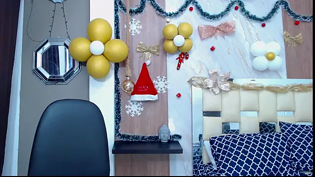 Snapshot of dominic_smith_ chatting on November 21, 2025, 7:01 pm dominic smith online show from November 21, 2025, 7:01 pm