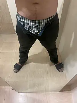 gingerguyblr online show from January 26, 2025, 2:52 pm