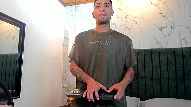 DrakeNeumann online show from January 30, 2025, 7:26 pm