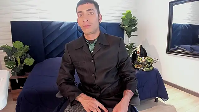 DrakeNeumann online show from February 13, 2025, 3:18 am