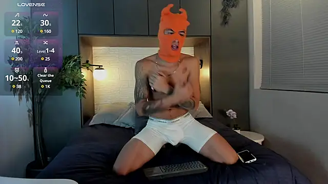 DrakeNeumann online show from February 17, 2025, 3:36 am