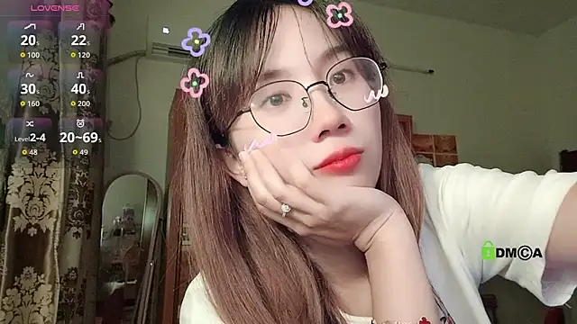 Lili 666 online show from September 8, 2025, 5:01 pm