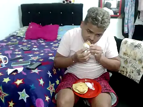 Boycuriousxxx online show from September 28, 2025, 2:55 pm