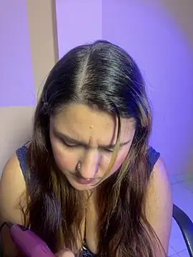 saray gomez22 online show from March 5, 2026, 3:24 am