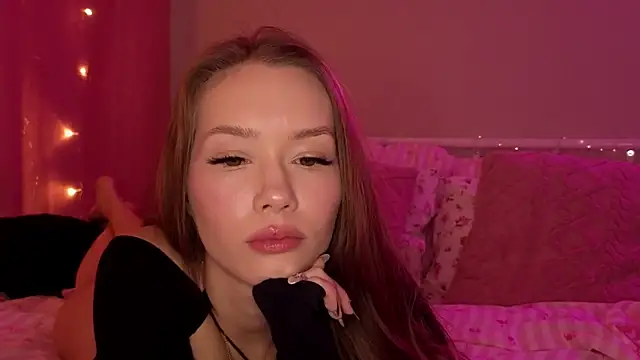 KateVon online show from October 26, 2025, 5:13 am