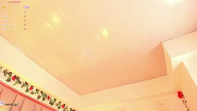Snapshot of Valeria_Thompson1 chatting on June 8, 2026, 9:59 pm Valeria Thompson1 online show from June 8, 2026, 9:59 pm