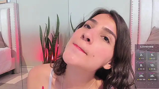 Snapshot of Miranda_doll_ chatting on January 14, 2025, 3:36 pm Miranda doll online show from January 14, 2025, 3:36 pm