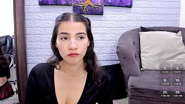 Miranda doll  online show from April 18, 2026, 12:20 pm