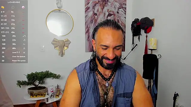 Snapshot of mr_maik chatting on December 16, 2024, 11:44 am mr maik online show from December 16, 2024, 11:44 am