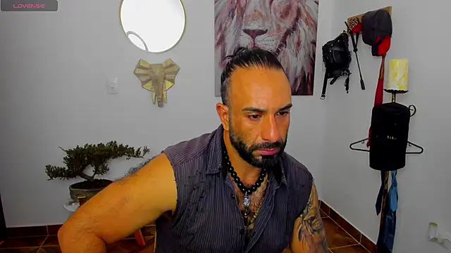 Snapshot of mr_maik chatting on January 15, 2025, 2:24 pm mr maik online show from January 15, 2025, 2:24 pm