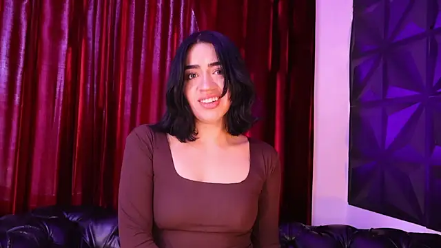 Snapshot of KasiaNoir_ chatting on June 27, 2026, 1:28 pm KasiaNoir online show from June 27, 2026, 1:28 pm