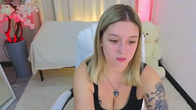 JessRosen online show from November 27, 2025, 3:30 am