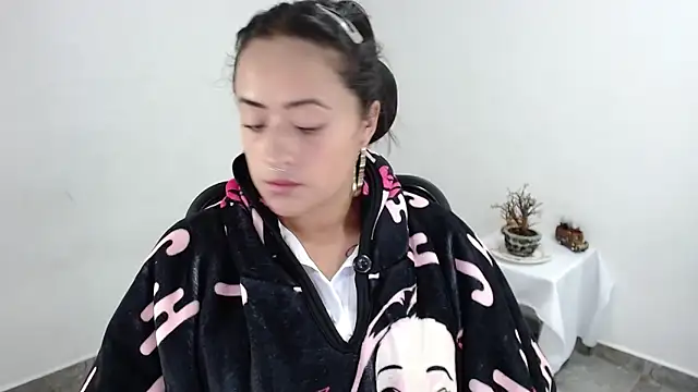Snapshot of jjulietha95 chatting on May 3, 2026, 9:32 pm jjulietha95 online show from May 3, 2026, 9:32 pm