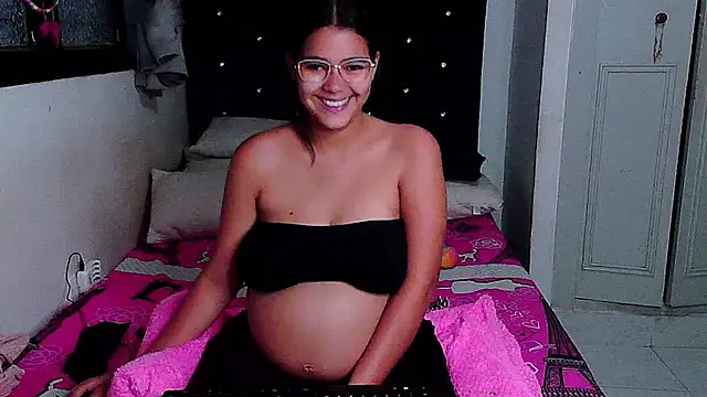 Snapshot of Victoriacarmo chatting on March 14, 2025, 11:22 pm Victoriacarmo online show from March 14, 2025, 11:22 pm