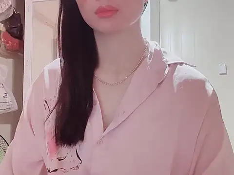 LinhChi 9x online show from October 15, 2025, 1:50 am