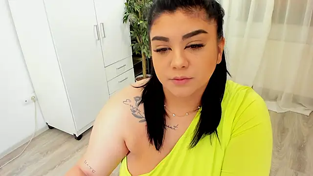 SpiceCarla online show from January 7, 2025, 7:28 pm