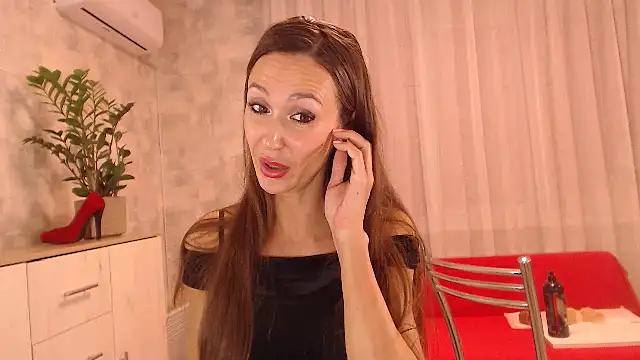 Snapshot of DanaPerezX chatting on March 4, 2025, 3:04 pm DanaPerezX online show from March 4, 2025, 3:04 pm