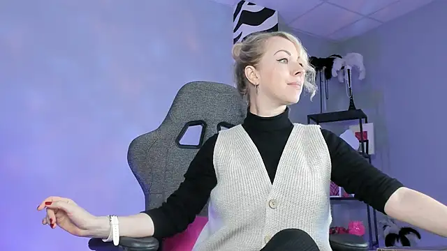 LylithSkye online show from January 17, 2026, 11:26 am