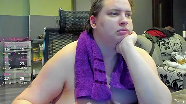 Snapshot of 1lindsey1 chatting on October 4, 2025, 1:20 pm 1lindsey1 online show from October 4, 2025, 1:20 pm