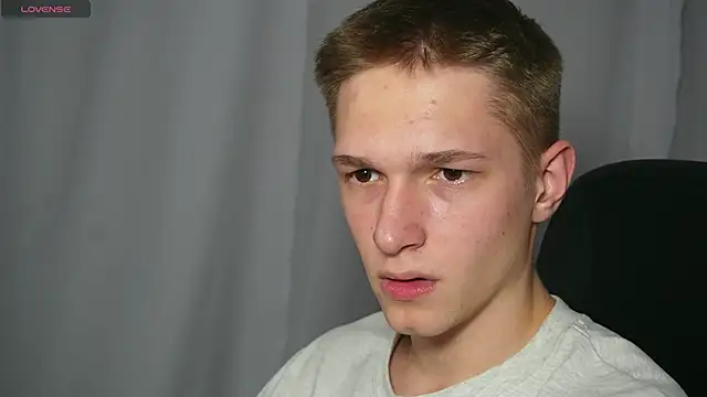 dustyn fox online show from February 2, 2025, 2:02 pm