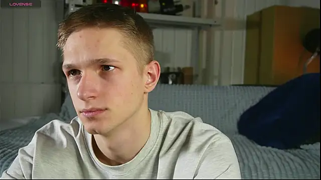 dustyn fox online show from February 5, 2025, 2:37 pm