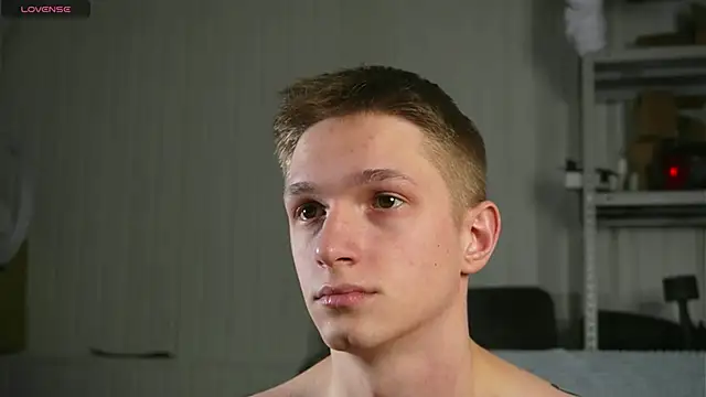 dustyn fox online show from February 8, 2025, 6:01 pm