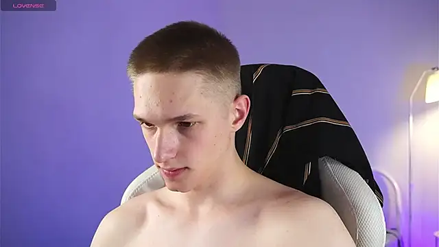 dustyn fox online show from March 16, 2025, 6:34 pm