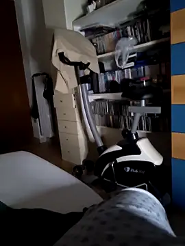 Nikart83 online show from October 18, 2025, 5:57 pm