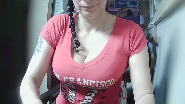 Snapshot of Jennys_room_77 chatting on July 1, 2026, 7:35 pm Jennys room 77 online show from July 1, 2026, 7:35 pm