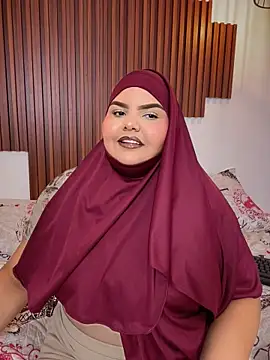  Shara Handal  online show from January 16, 2026, 11:03 am