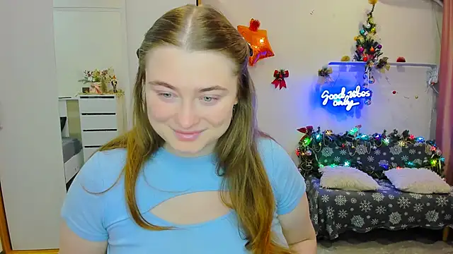 Demure Smile online show from December 3, 2024, 3:09 am