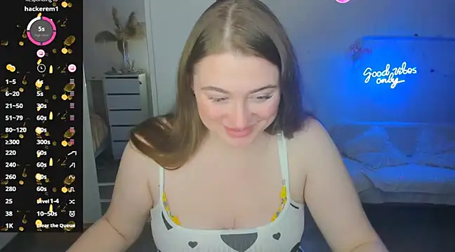 Demure Smile online show from January 26, 2025, 4:09 pm