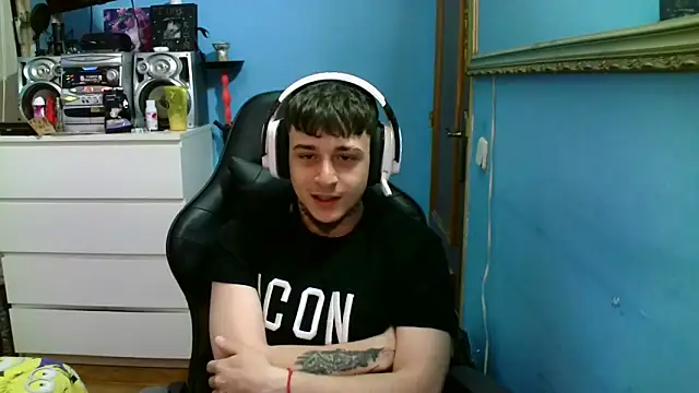 Nenejoven16- online show from April 4, 2026, 8:39 pm