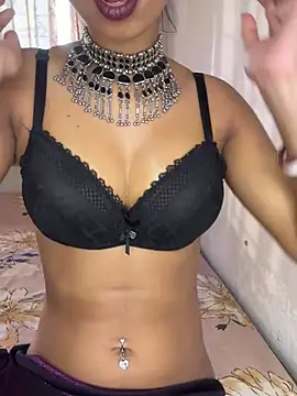 Hot-sexy222 online show from January 15, 2025, 11:32 am