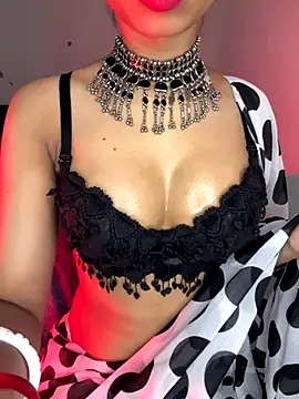 Hot-sexy222 online show from October 19, 2025, 1:28 am