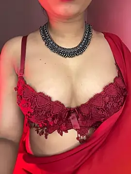Hot-sexy222 online show from April 18, 2026, 4:33 pm