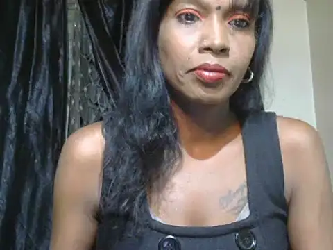 Fuckable Nasty MILF online show from February 5, 2025, 7:42 pm