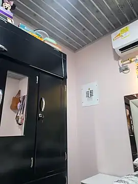 sexy-latin10 online show from March 5, 2025, 6:56 pm