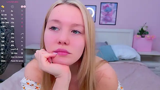 AliceMorr online show from January 24, 2025, 2:30 pm