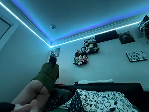 ThicBunz online show from January 13, 2026, 11:43 pm