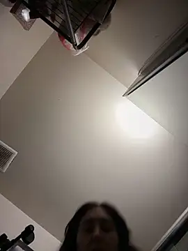 ThicBunz online show from March 25, 2026, 11:44 pm