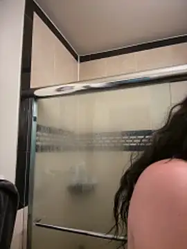 ThicBunz online show from March 26, 2026, 11:21 pm