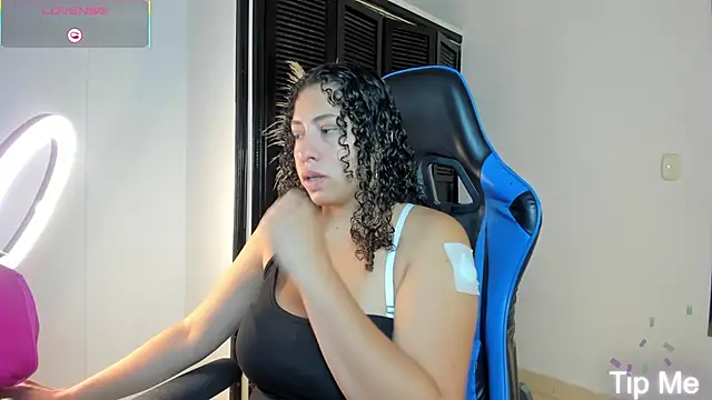 Snapshot of aixa_15 chatting on September 20, 2025, 11:33 am aixa 15 online show from September 20, 2025, 11:33 am